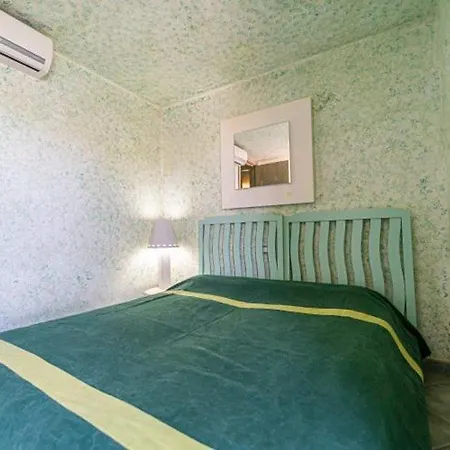Vila Rosa Naregno