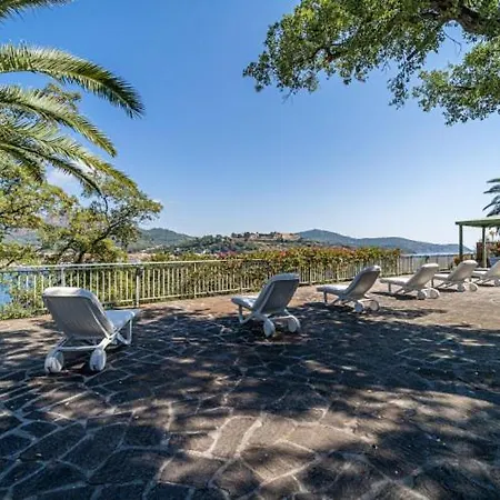Vila Rosa Naregno